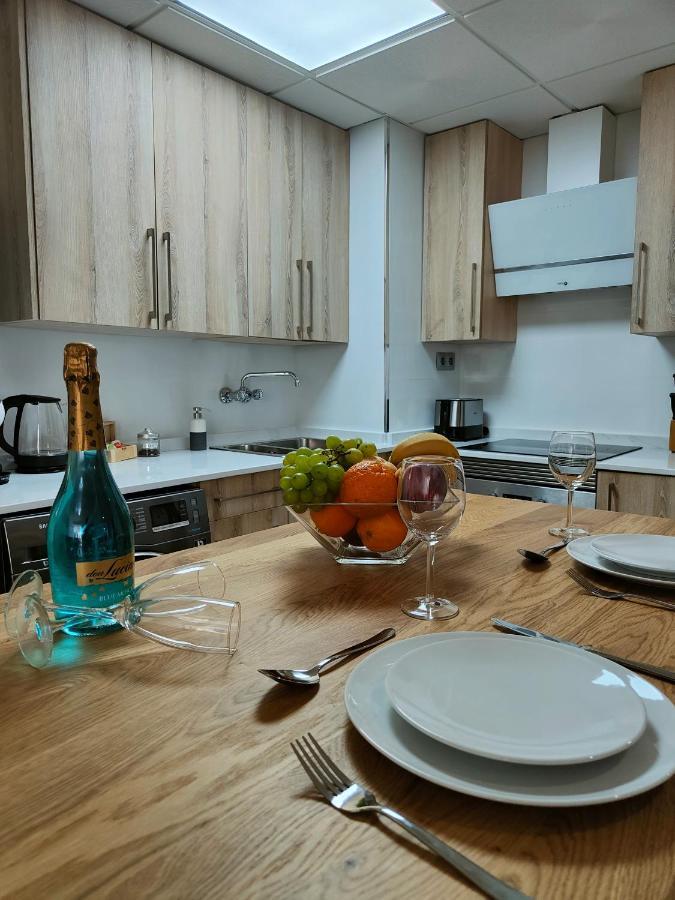 City Central Apartment With Large Patio By Namaste Elite Торремолинос Экстерьер фото