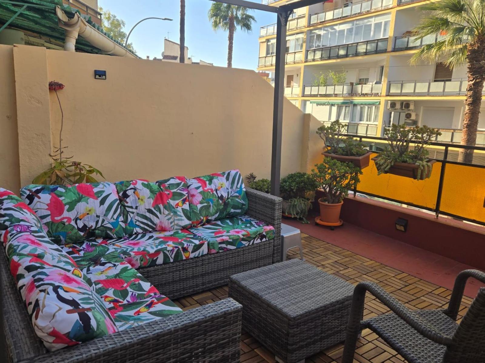 City Central Apartment With Large Patio By Namaste Elite Торремолинос Экстерьер фото